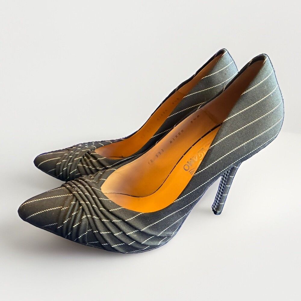 Salvatore Ferragamo Cornelia Black Pinstripe 9 1/2B Pointed Toe Stiletto Pumps